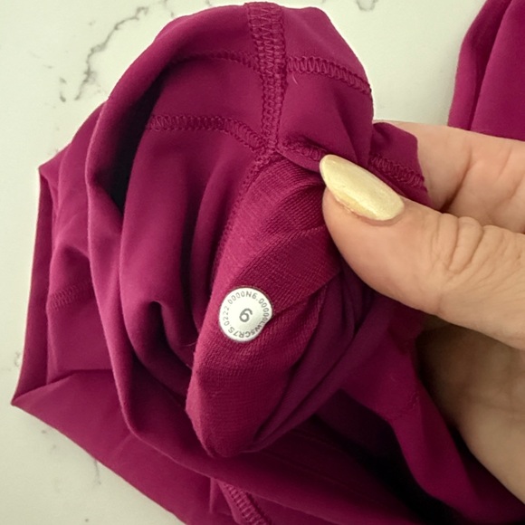 Lululemon wunder train pink leggings - Picture 4 of 4
